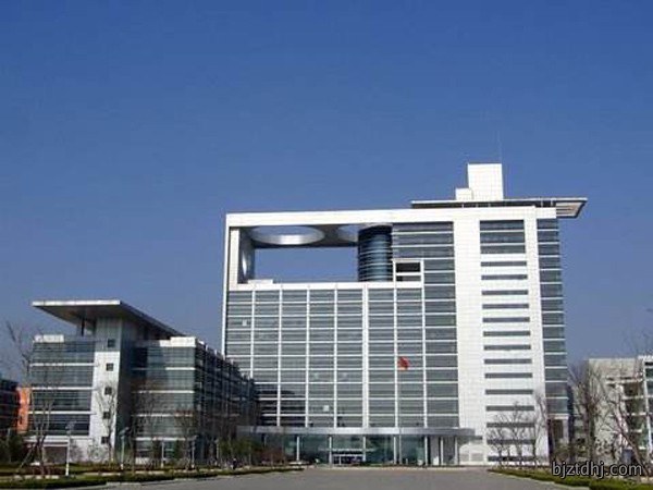 将混凝土注入教育：太平洋搅拌站承建中国石油大学实验办公综合楼