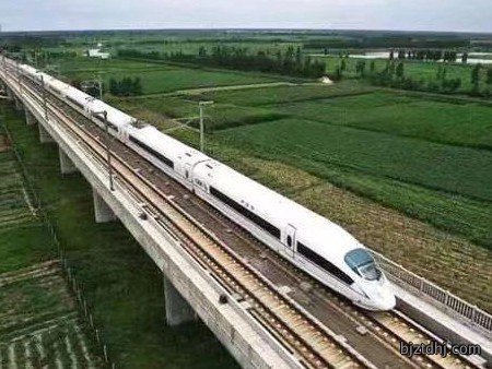 用混凝土助力铁路交通——太平洋搅拌站新建京沈铁路客运专线怀柔南站