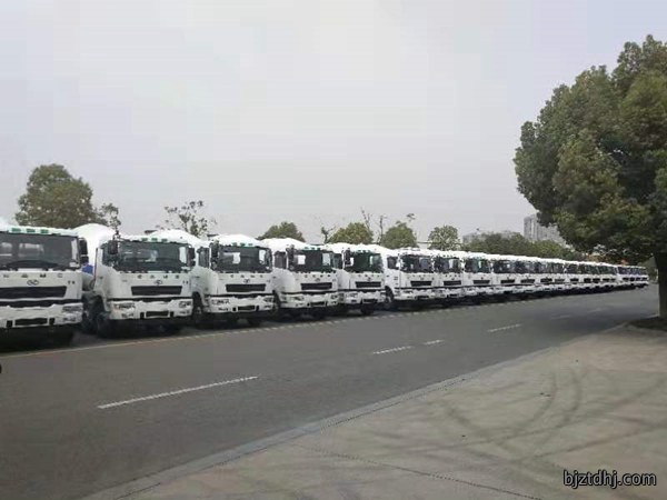 搅拌运输车
